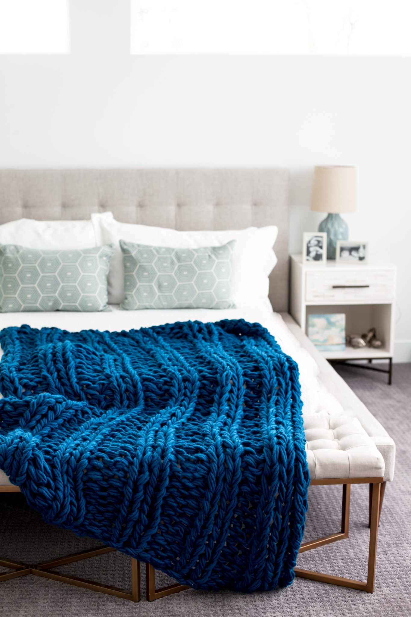 Free Chunky Arm Knit Ribbed Blanket Pattern