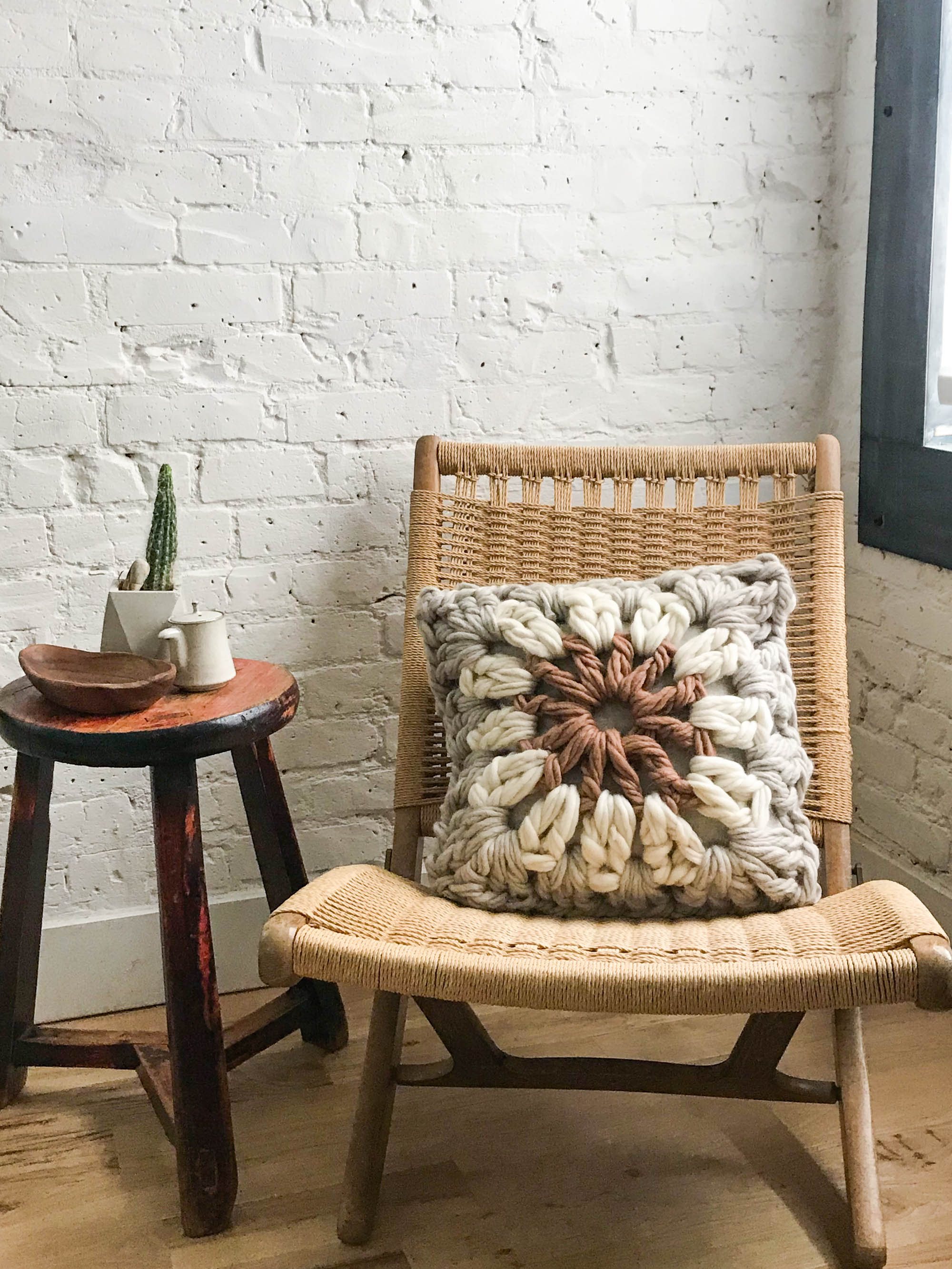 Giant Granny Square Pillow Pattern and Kit