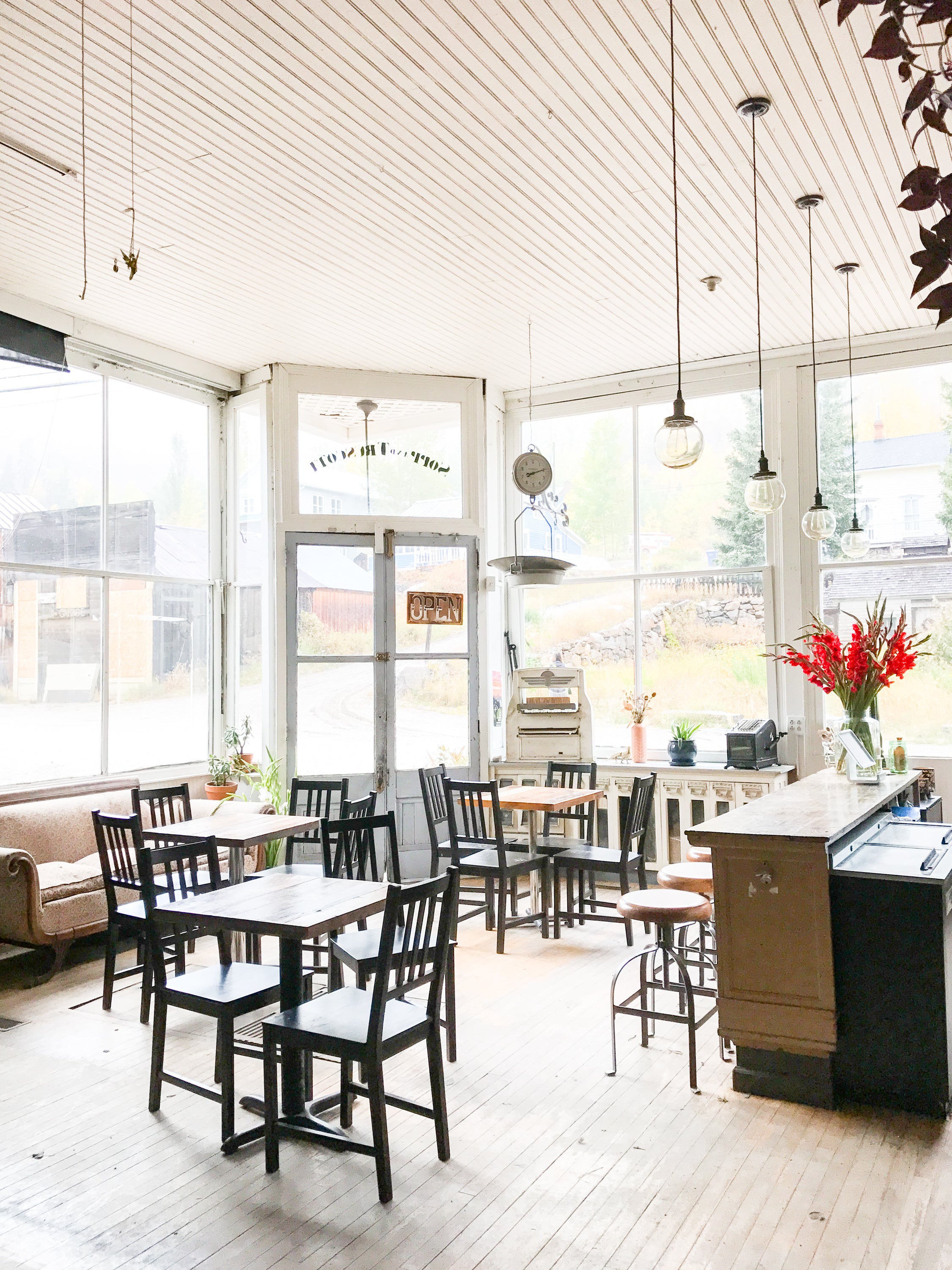 Rocky Mountain Photo Locations for Weaving Within Reach