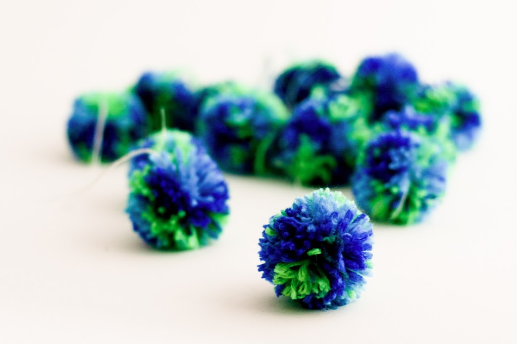 Making Pompoms in Bulk