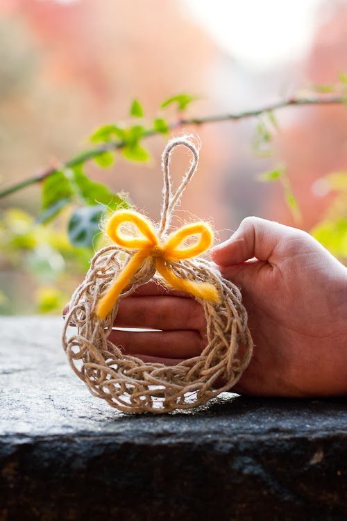 Finger Knitting Ornament Wreath and Thanks