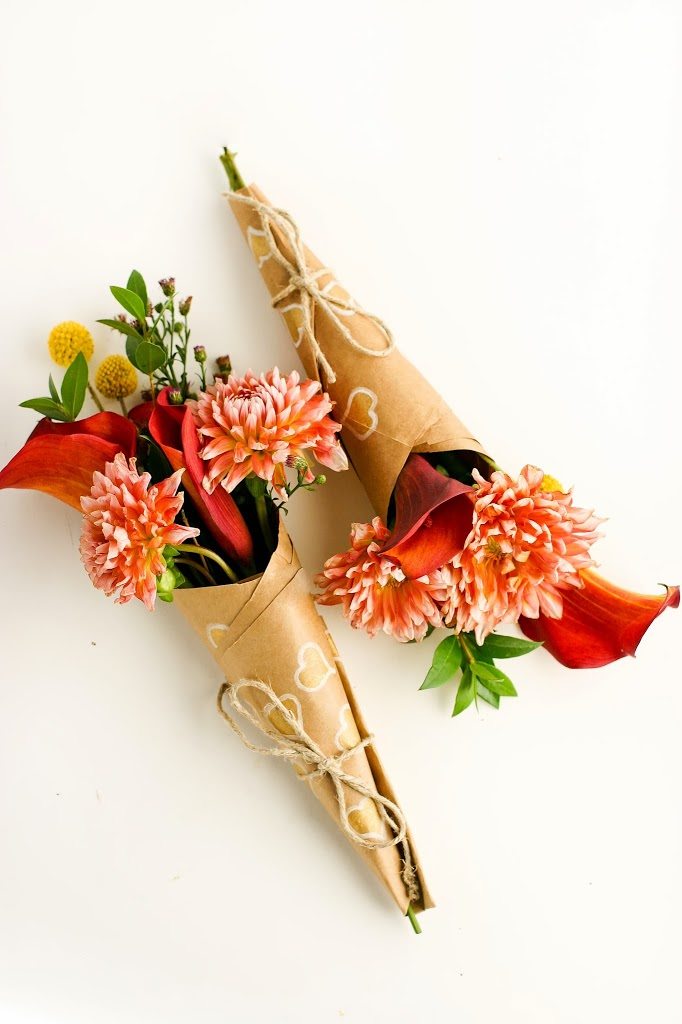 Spread Some Surprise Love - How to Wrap A Mini-Bouquet of Thanks DIY
