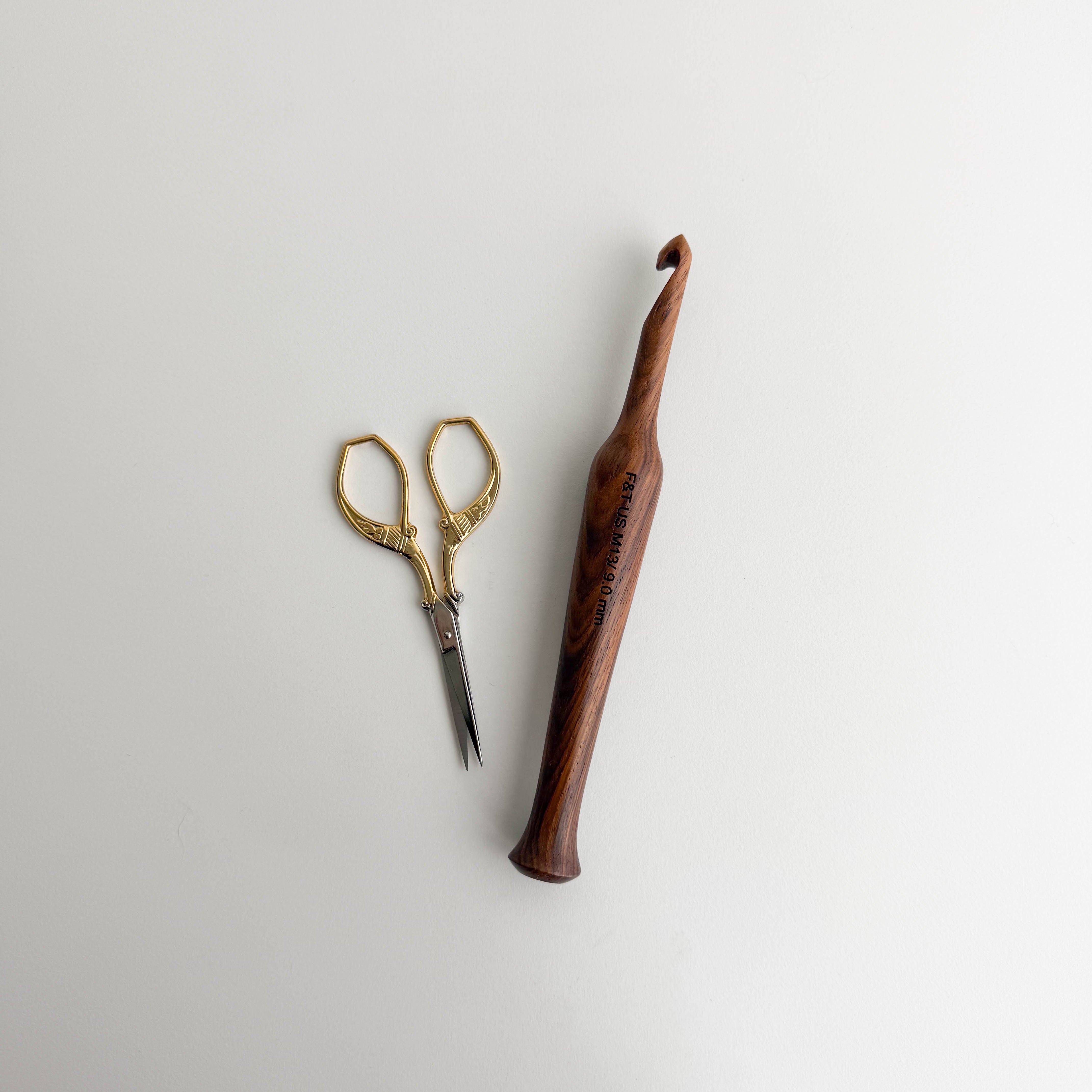 Flax & Twine Rosewood Crochet Hooks