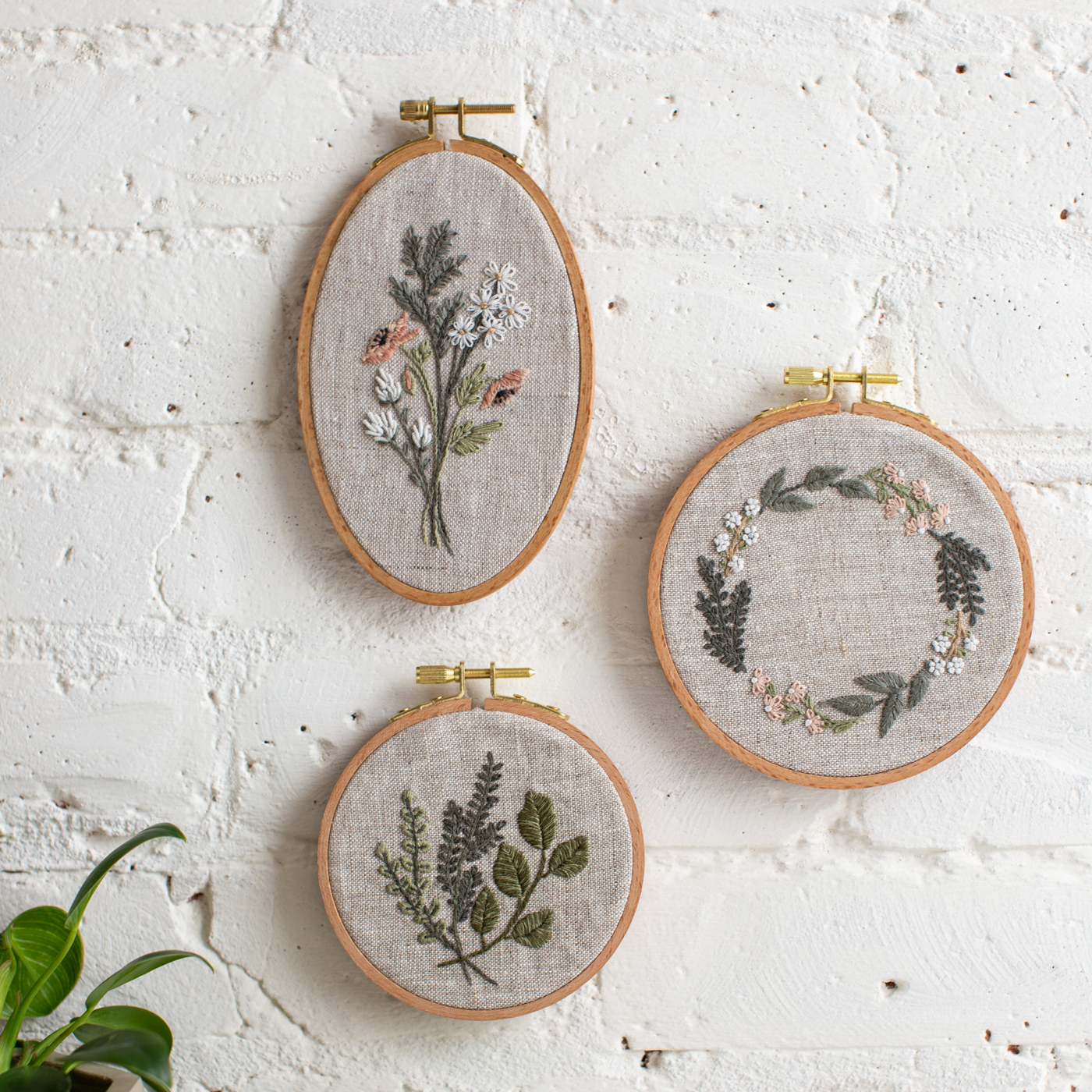 Botanical Wreath Embroidery Pattern and Video