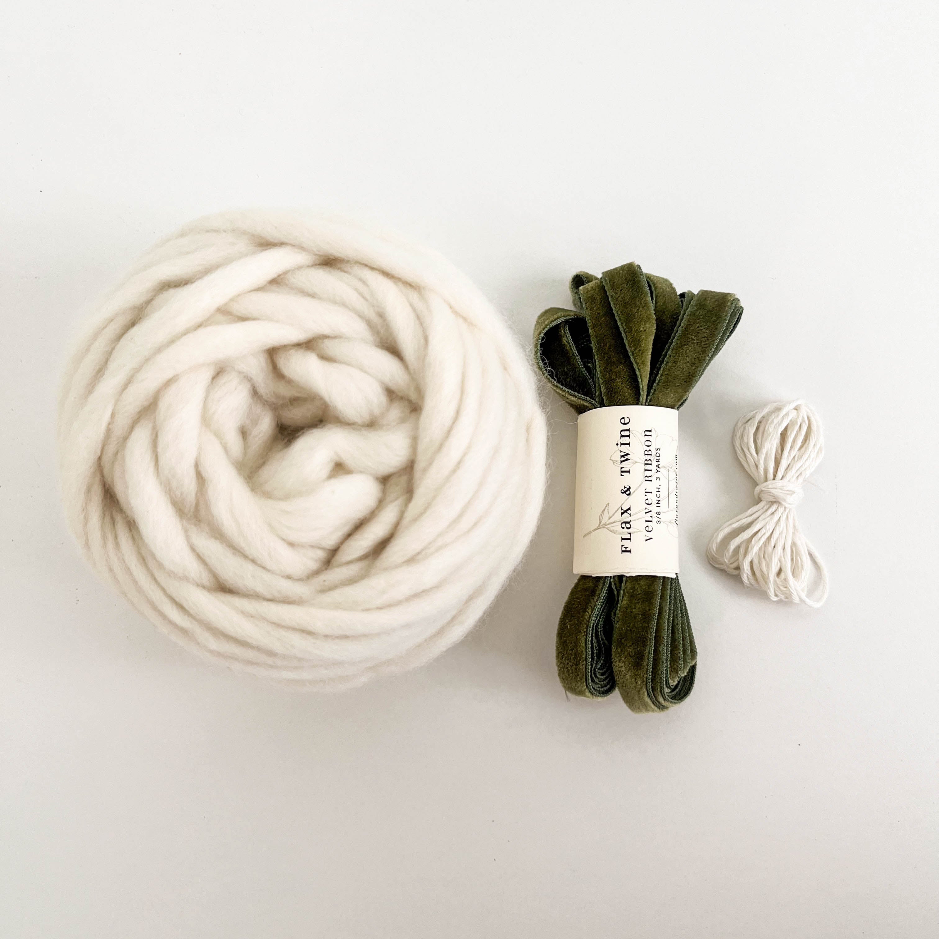 Holiday Wooly Wreath Ornament Kit (Makes 5)
