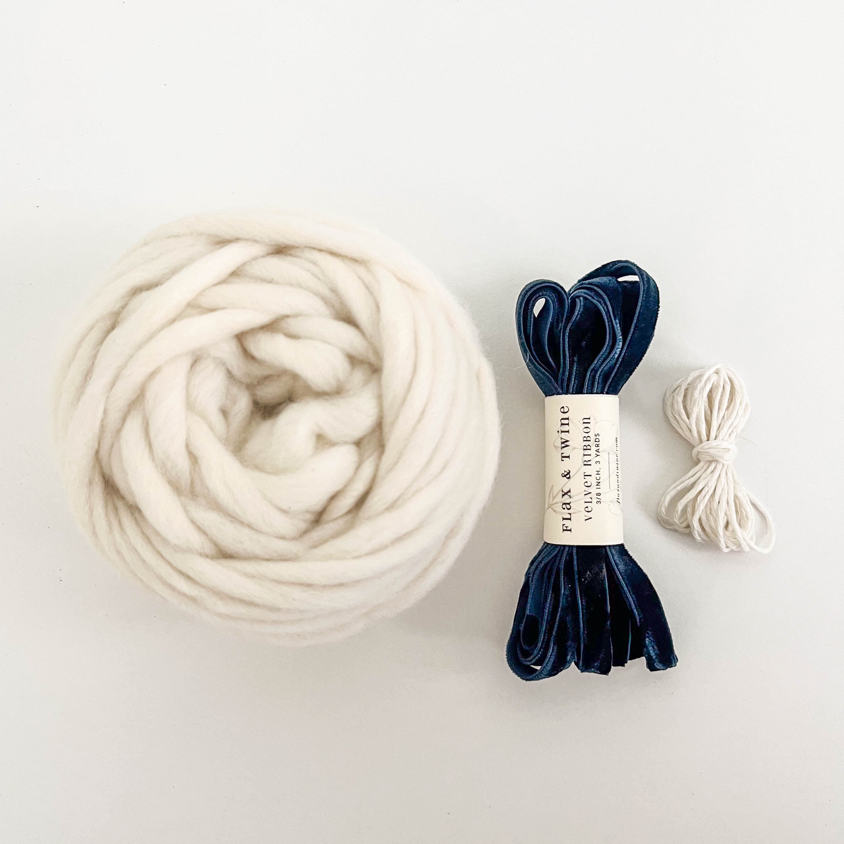 Holiday Wooly Wreath Ornament Kit (Makes 5)