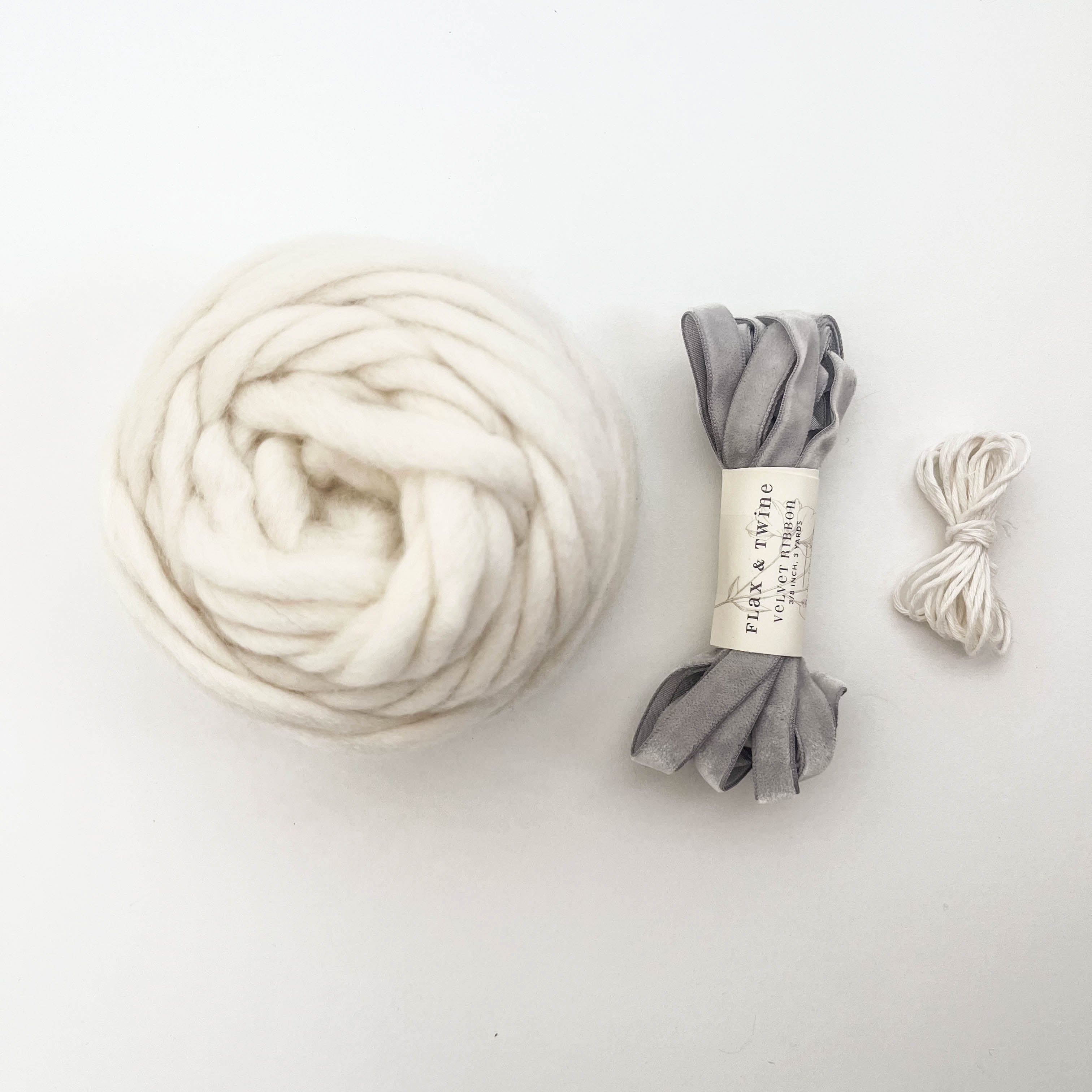 Holiday Wooly Wreath Ornament Kit (Makes 5)