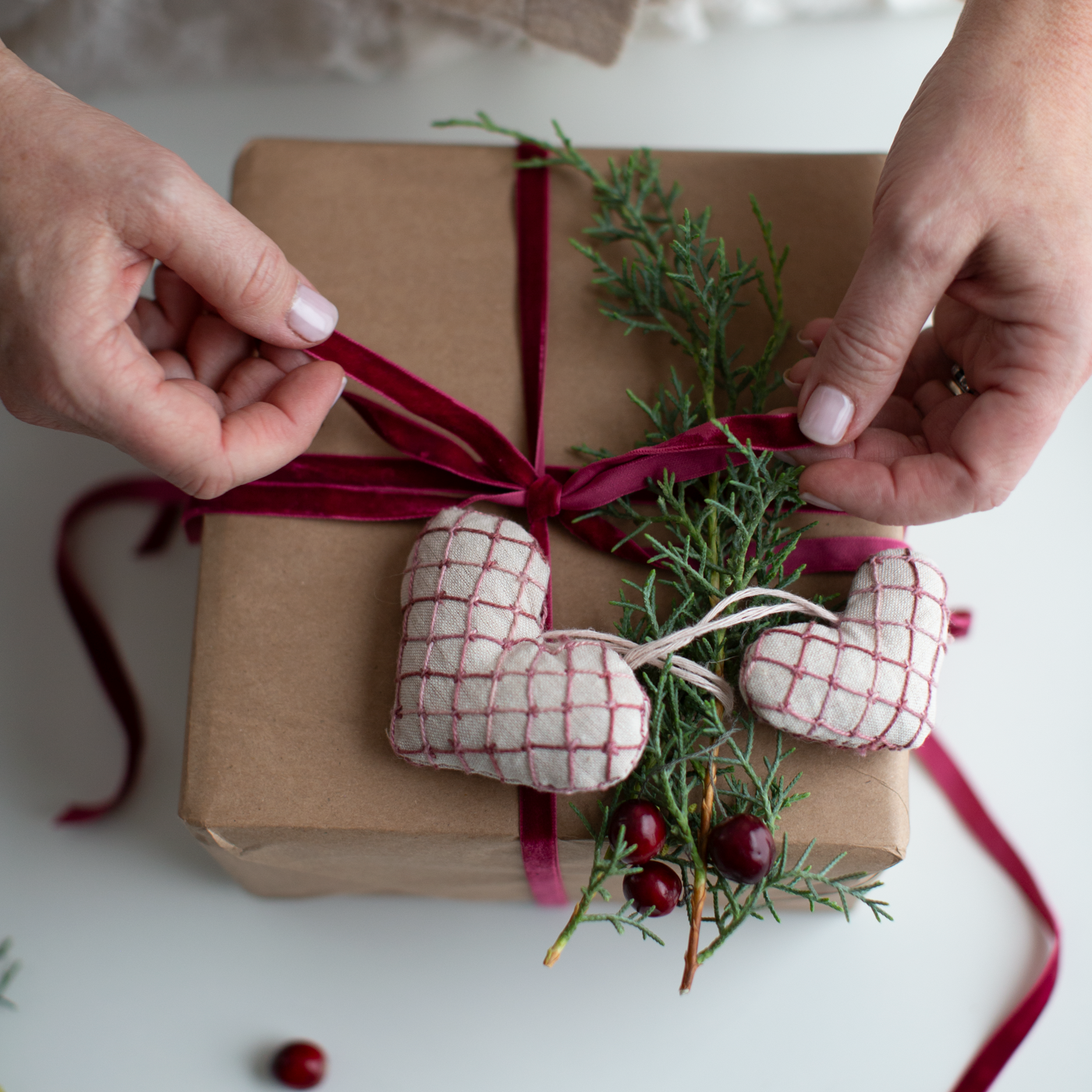 Jane Embroidered Hearts Kit