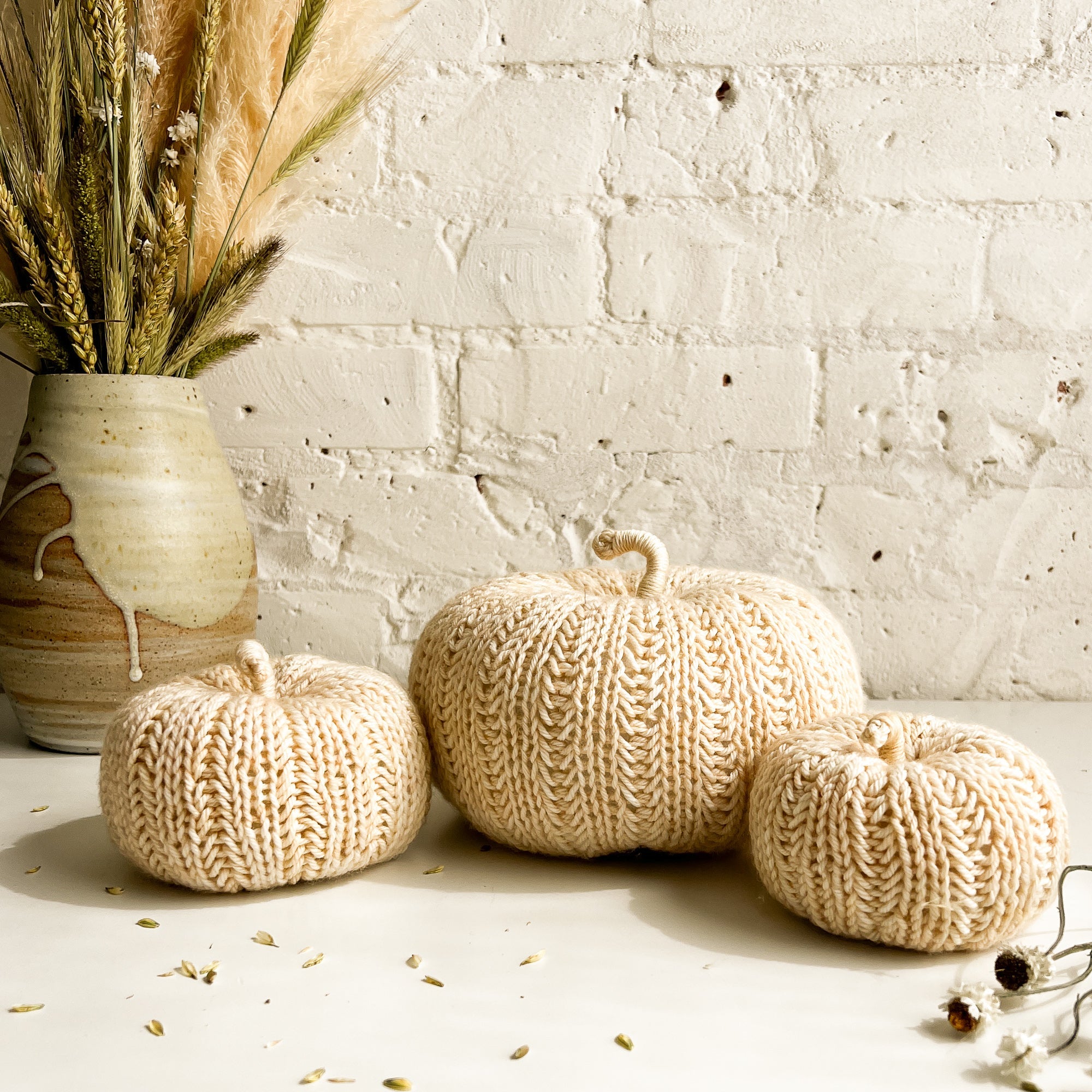 Easy Knit Pumpkin Pattern & Video