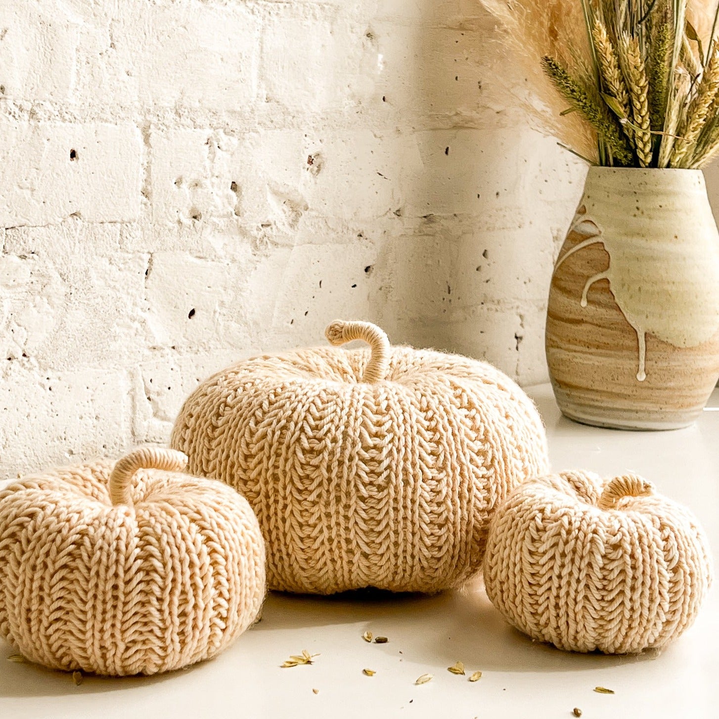 Easy Knit Pumpkin Pattern & Video