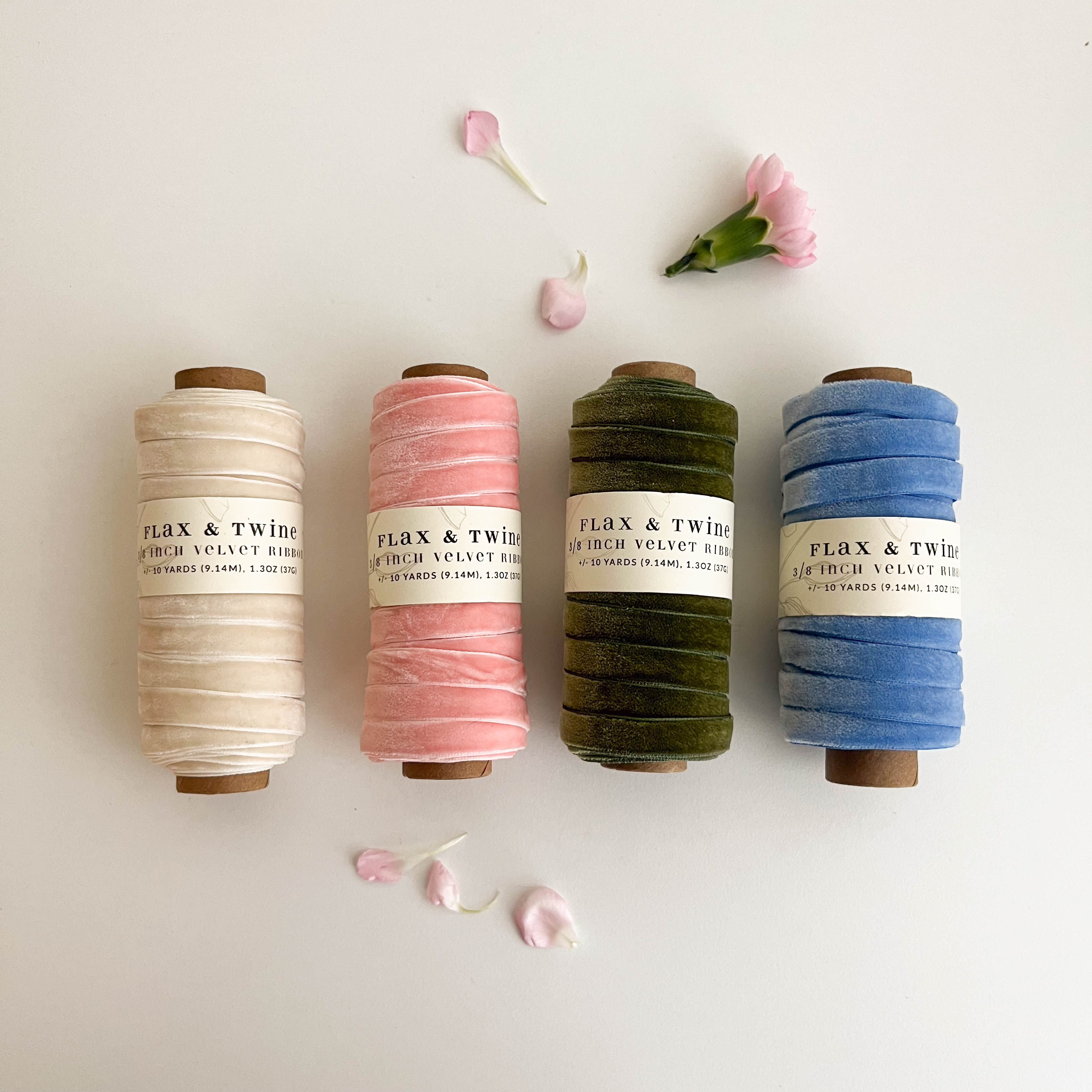 Holiday Velvet Ribbon Gift Box