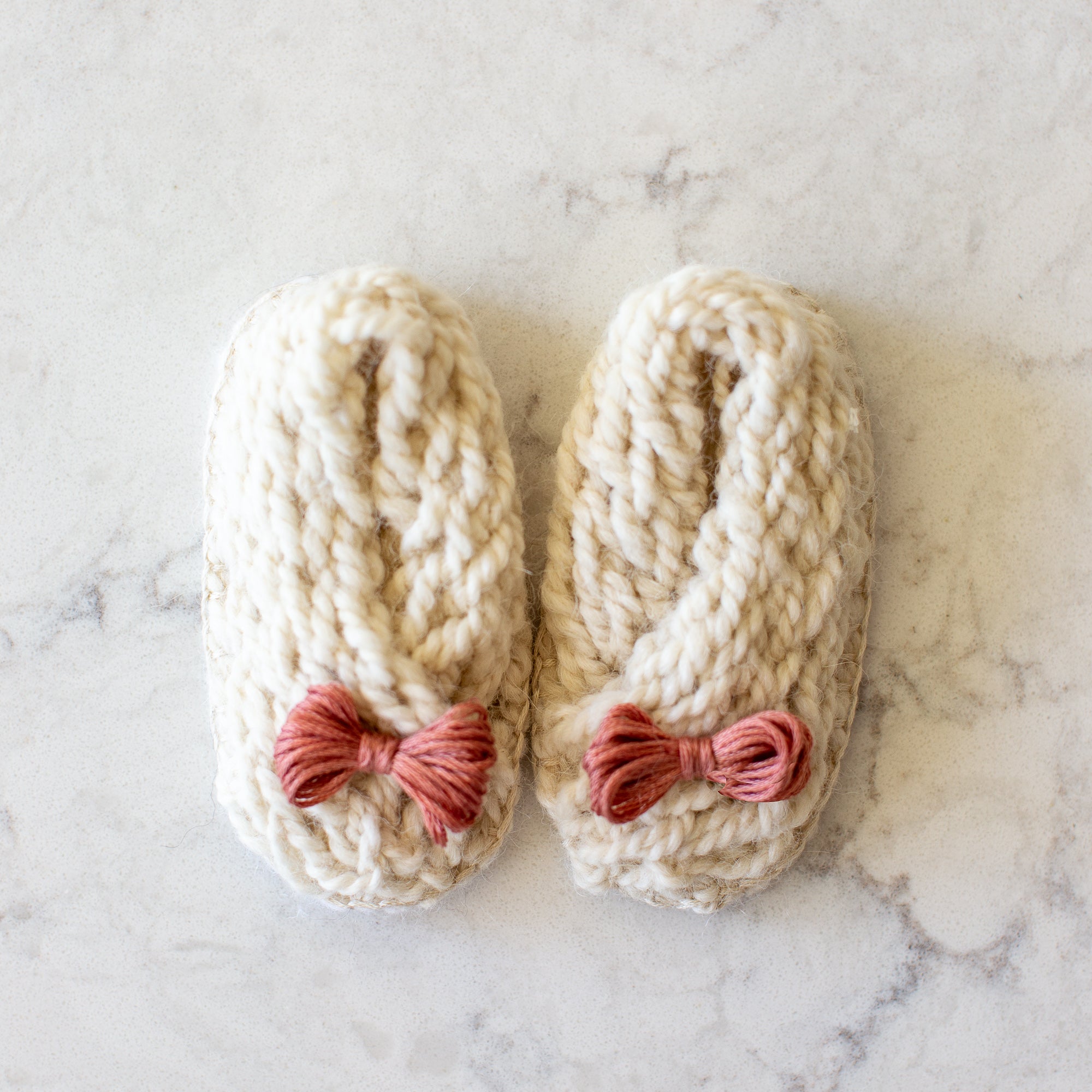 Finger Knit Baby Bootie Pattern & Video