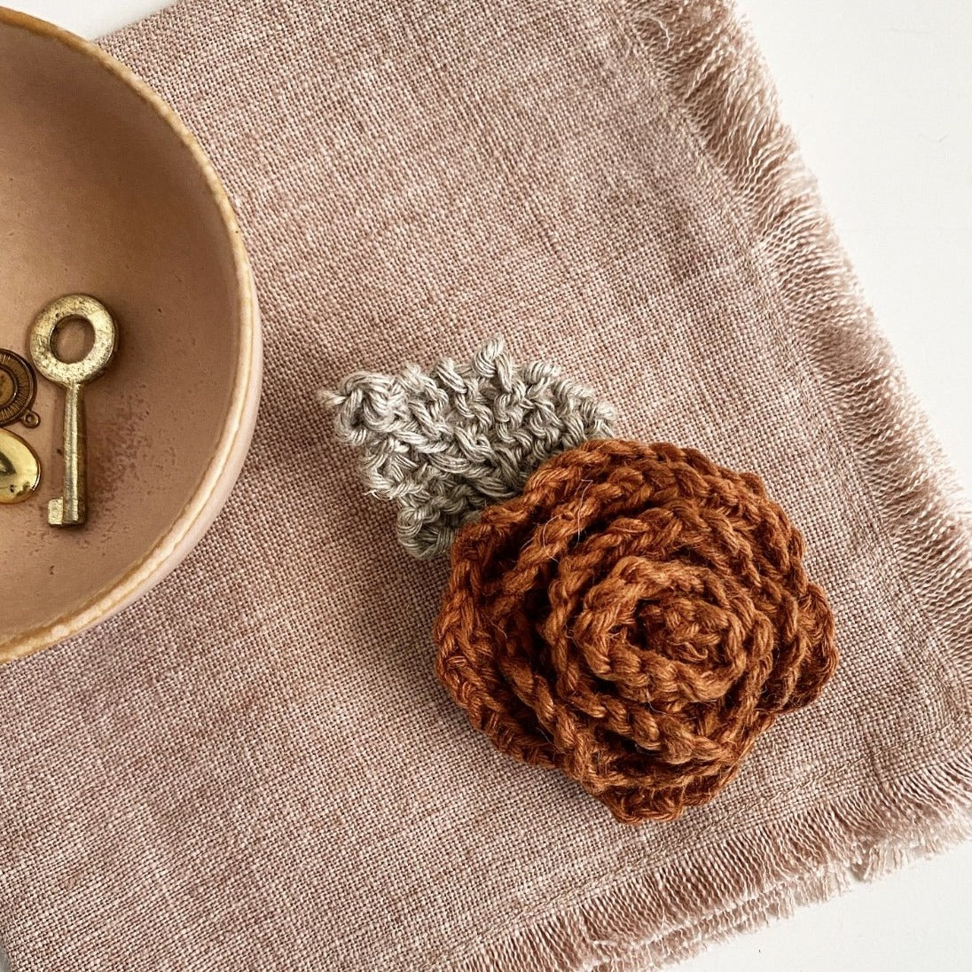 Knit Rose & Leaf Kit (Makes 2)