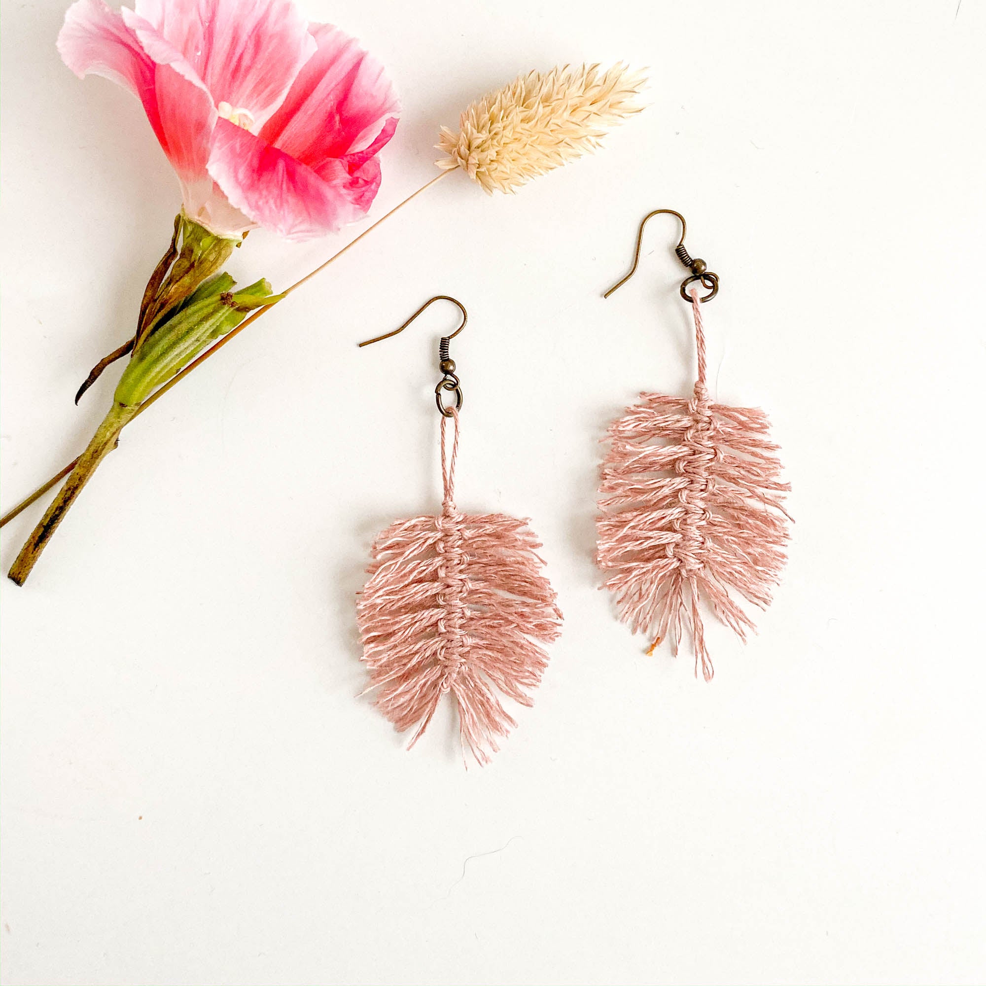Linen Macrame Feather Earrings Pattern & Video