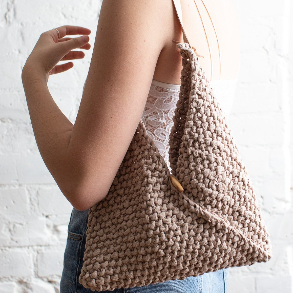 Tessa Tote Knitting Pattern and Video