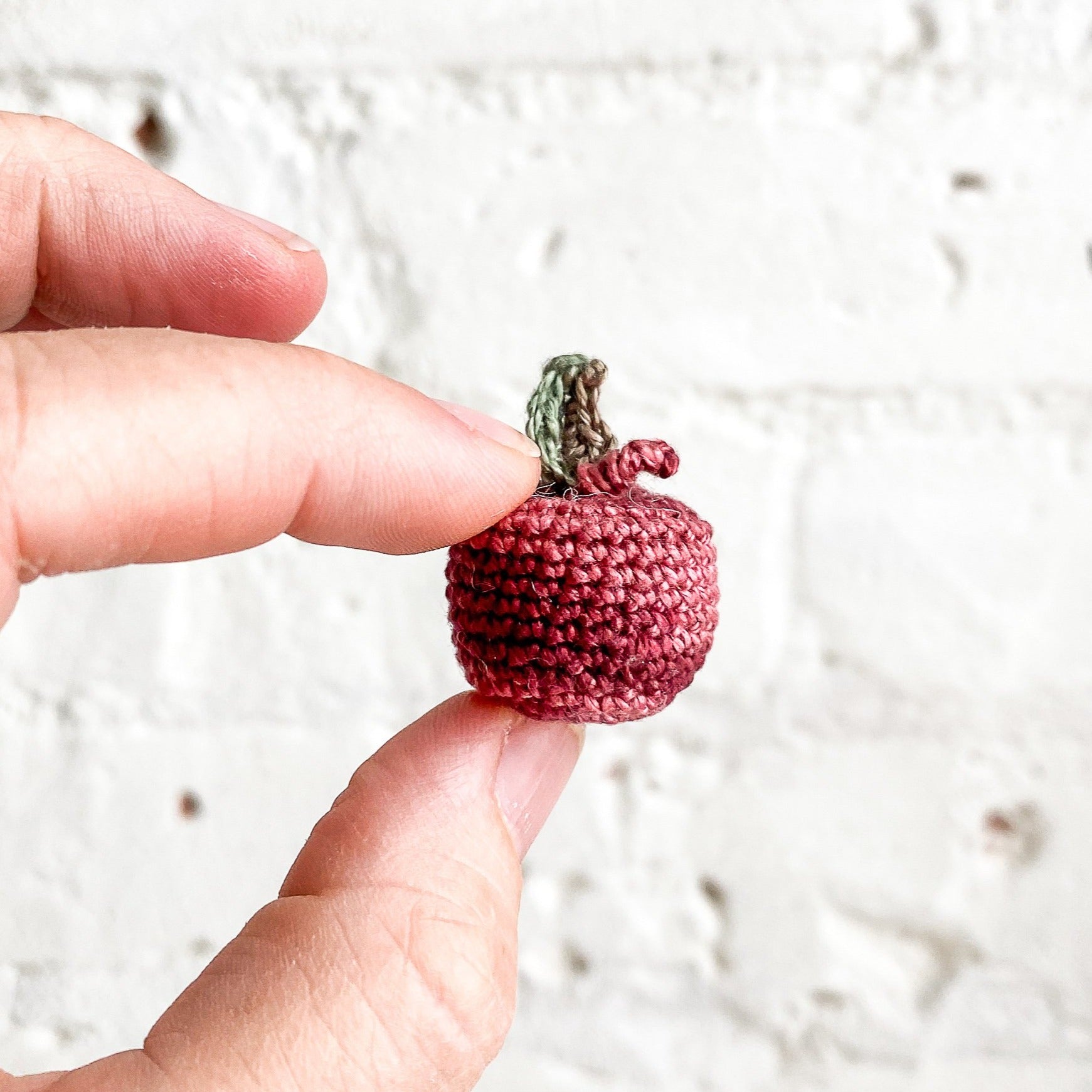 Teeny, Tiny & Small Apple and Pear Pattern