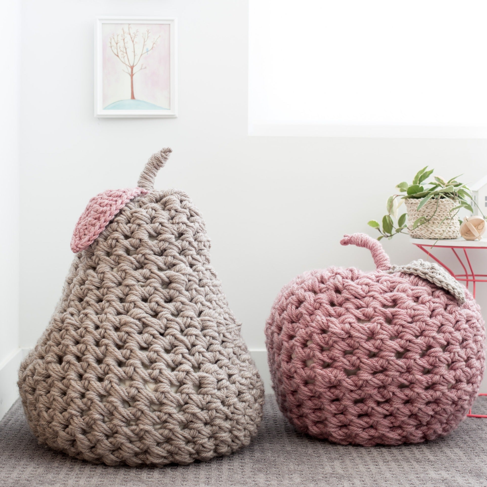 Giant Apple and Pear Pouf Pattern