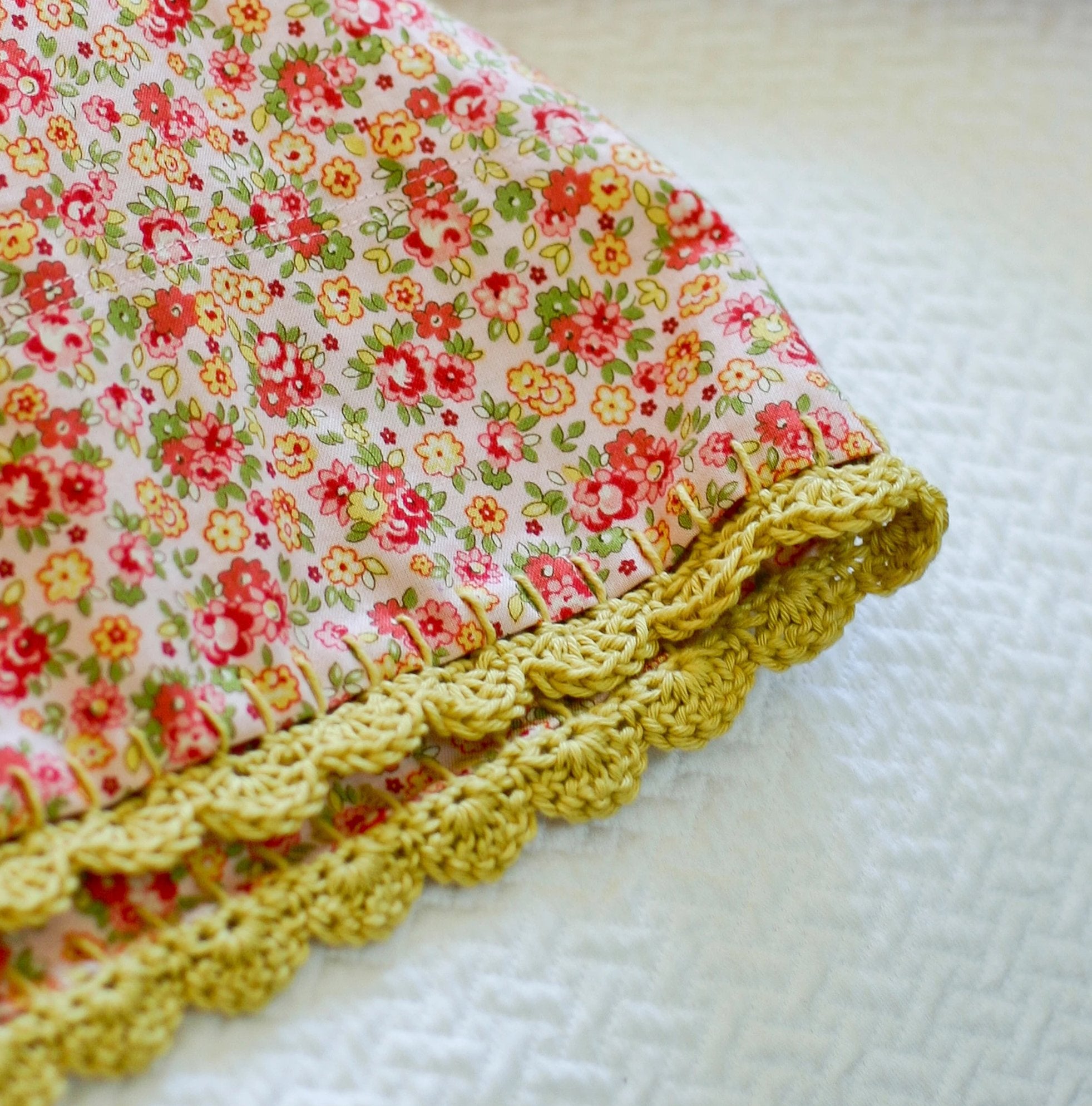 Crochet Trimmed Pillowcase Pattern