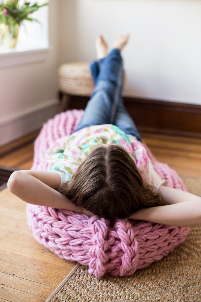 Lazy Lounger Arm Knit Pillow Pattern