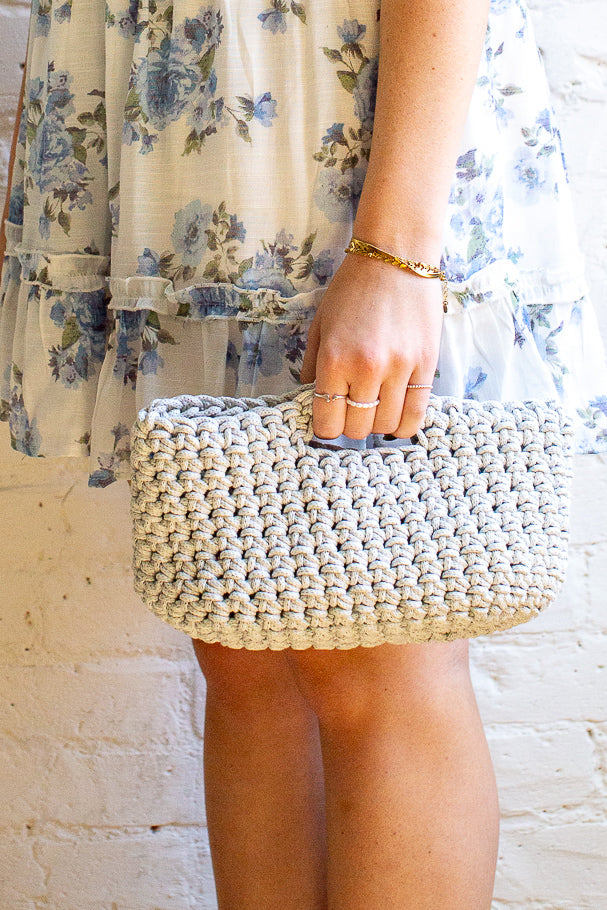 Crochet the Sandy Shores Handbag: The Perfect Accessory