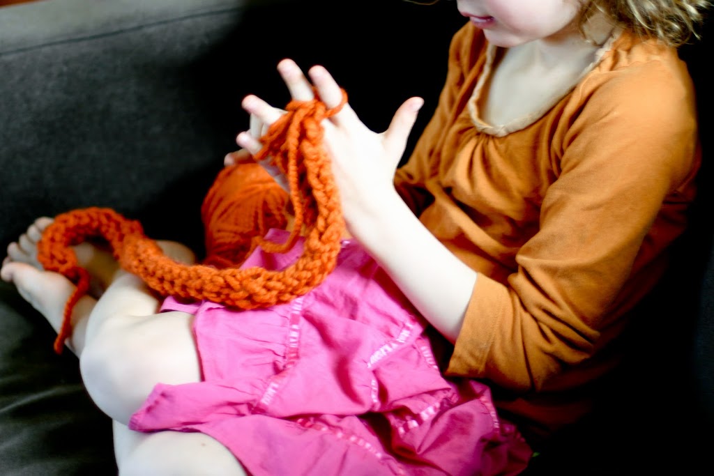 Finger Knitting How-to