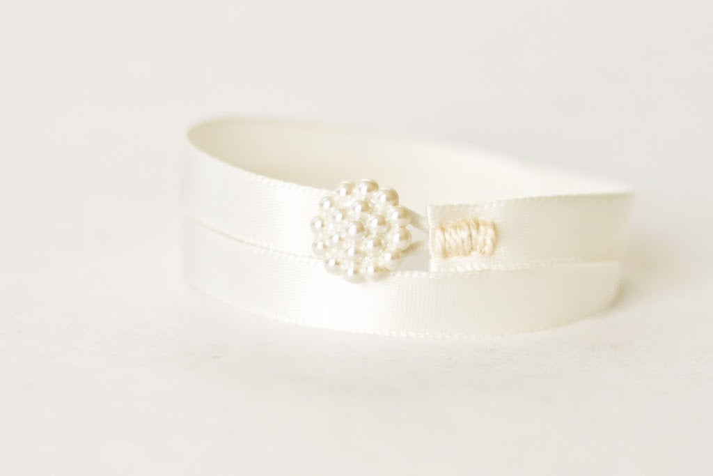 Day 15: Pearly White - a diy bracelet