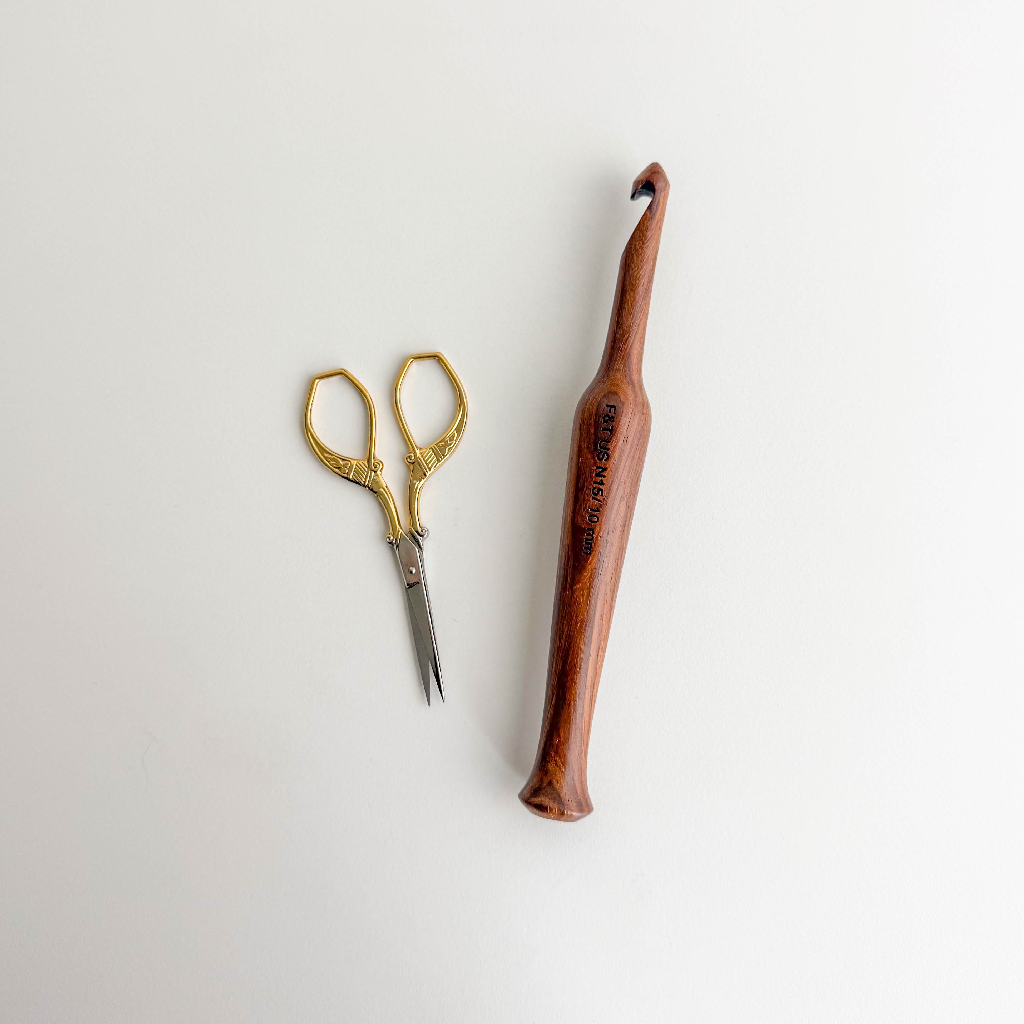 Flax & Twine Rosewood Crochet Hooks