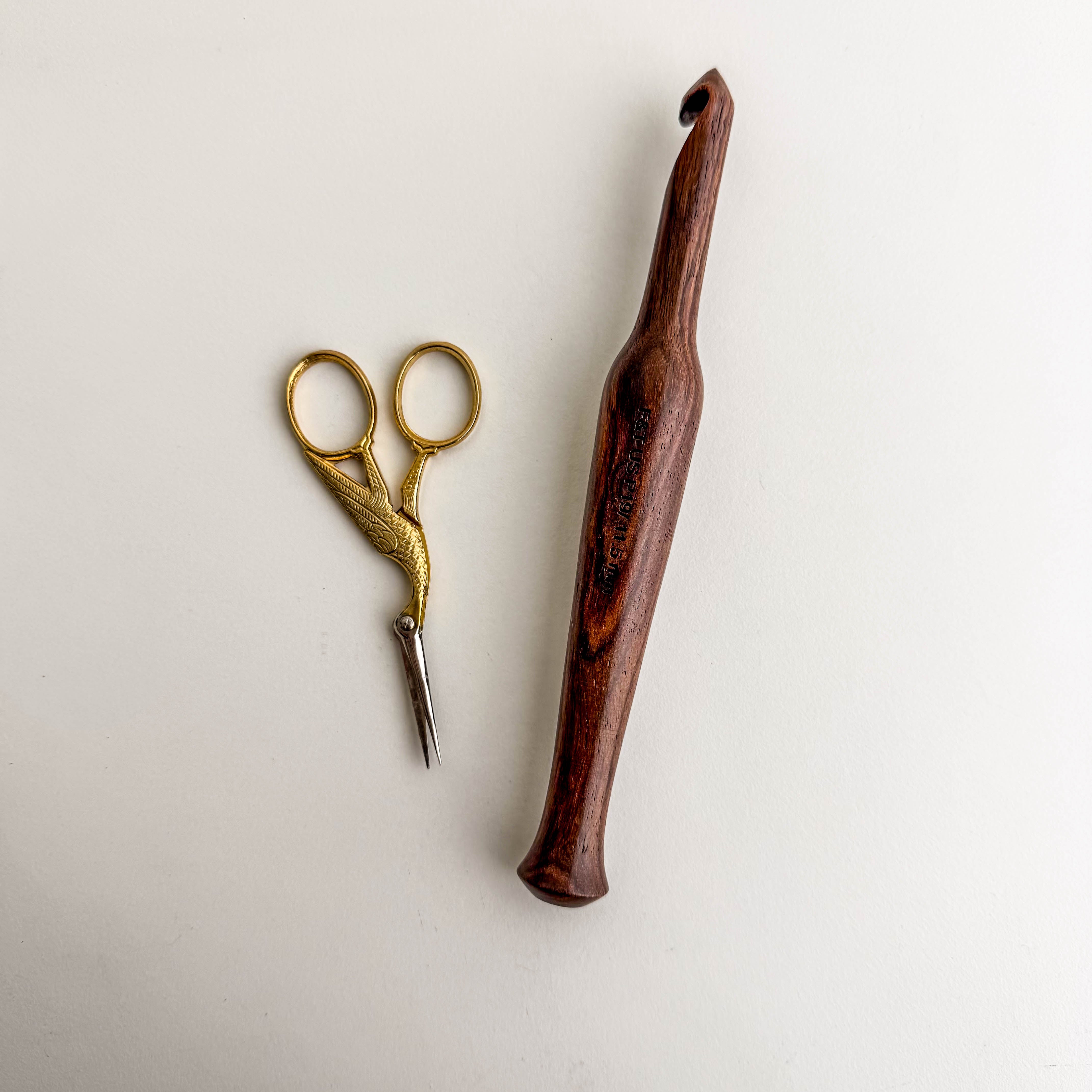 Flax & Twine Rosewood Crochet Hooks