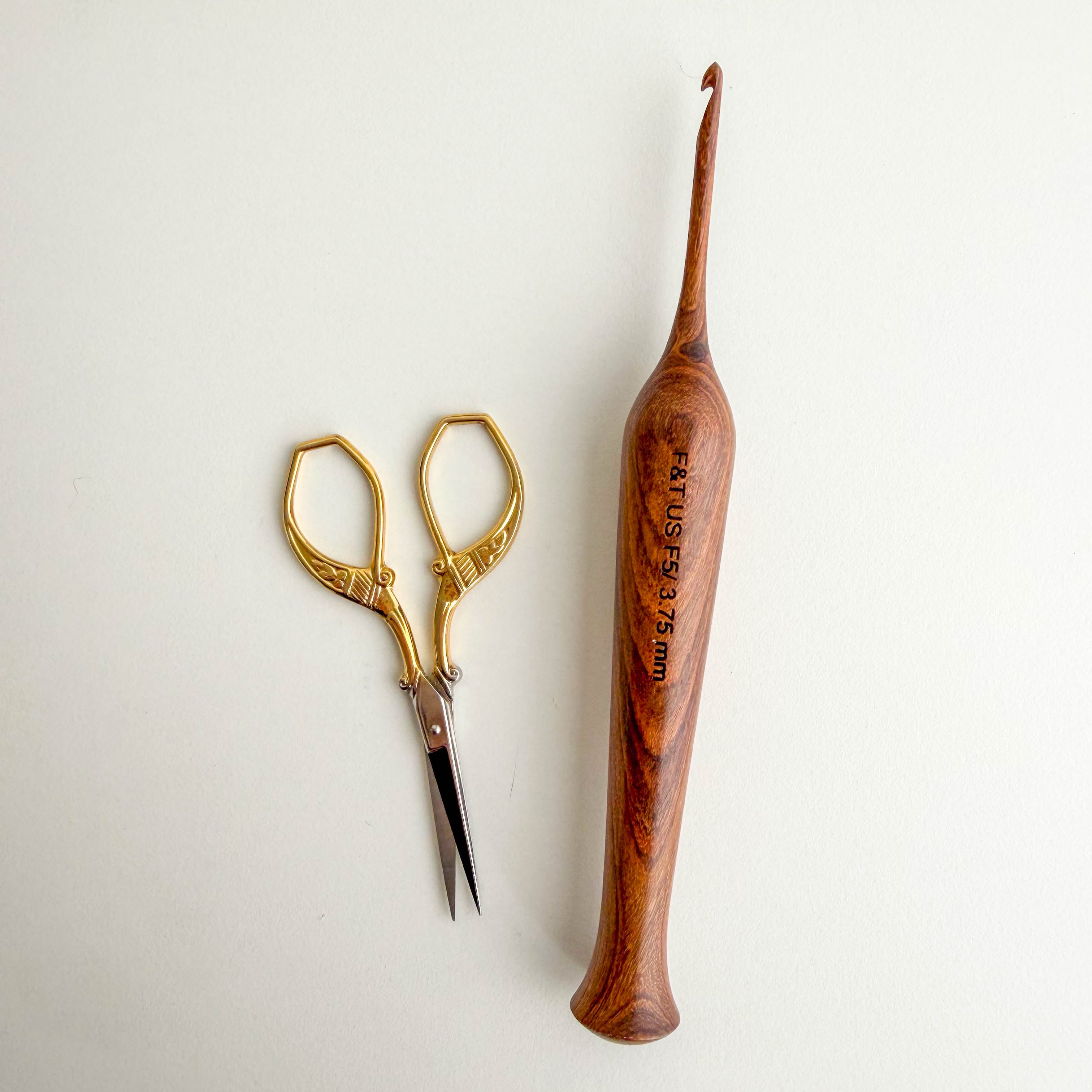 Flax & Twine Rosewood Crochet Hooks