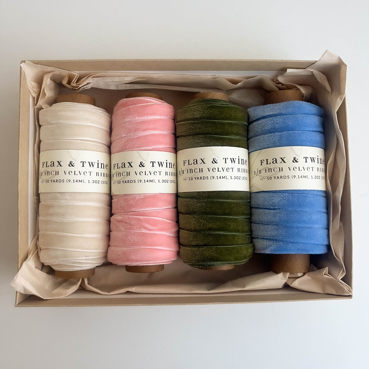Holiday Velvet Ribbon Gift Box