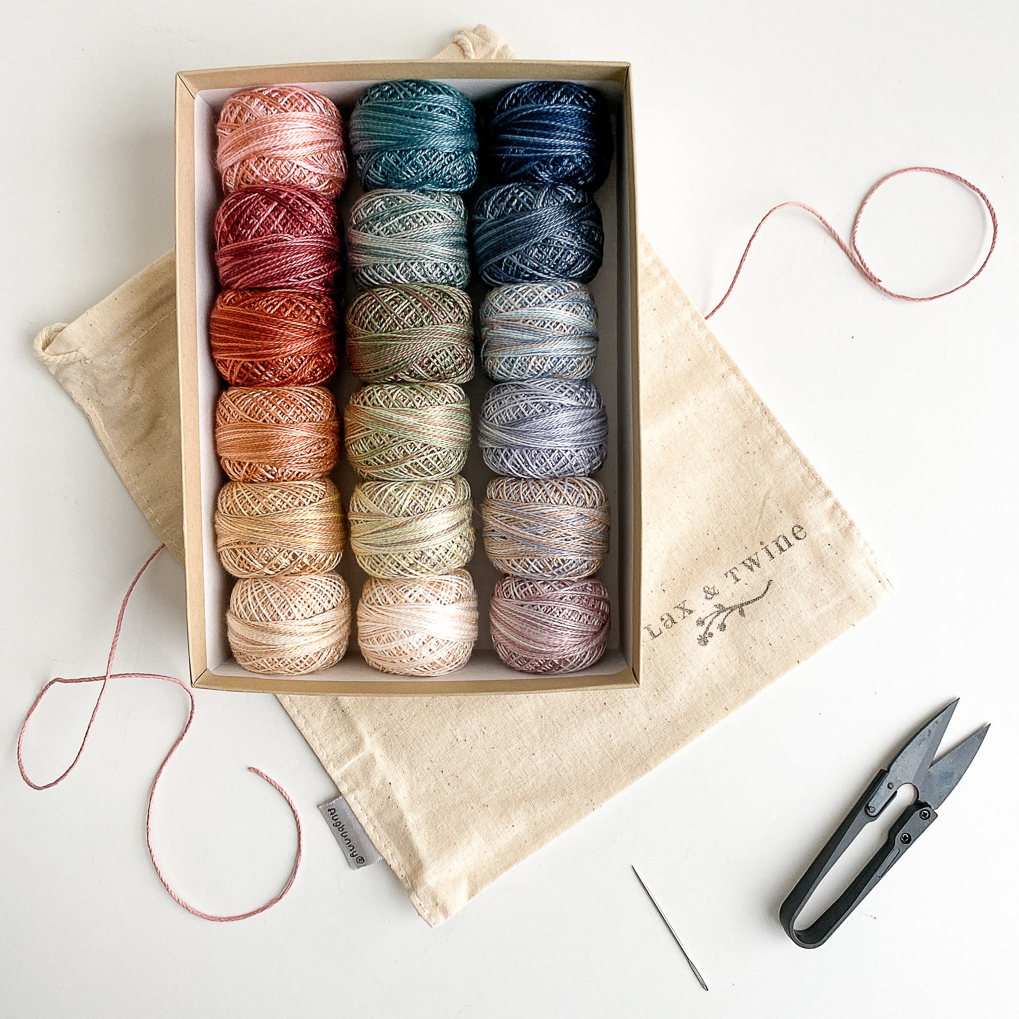 Valdani Wool Thread: W39 - Sunlight Petals – Hattie & Della