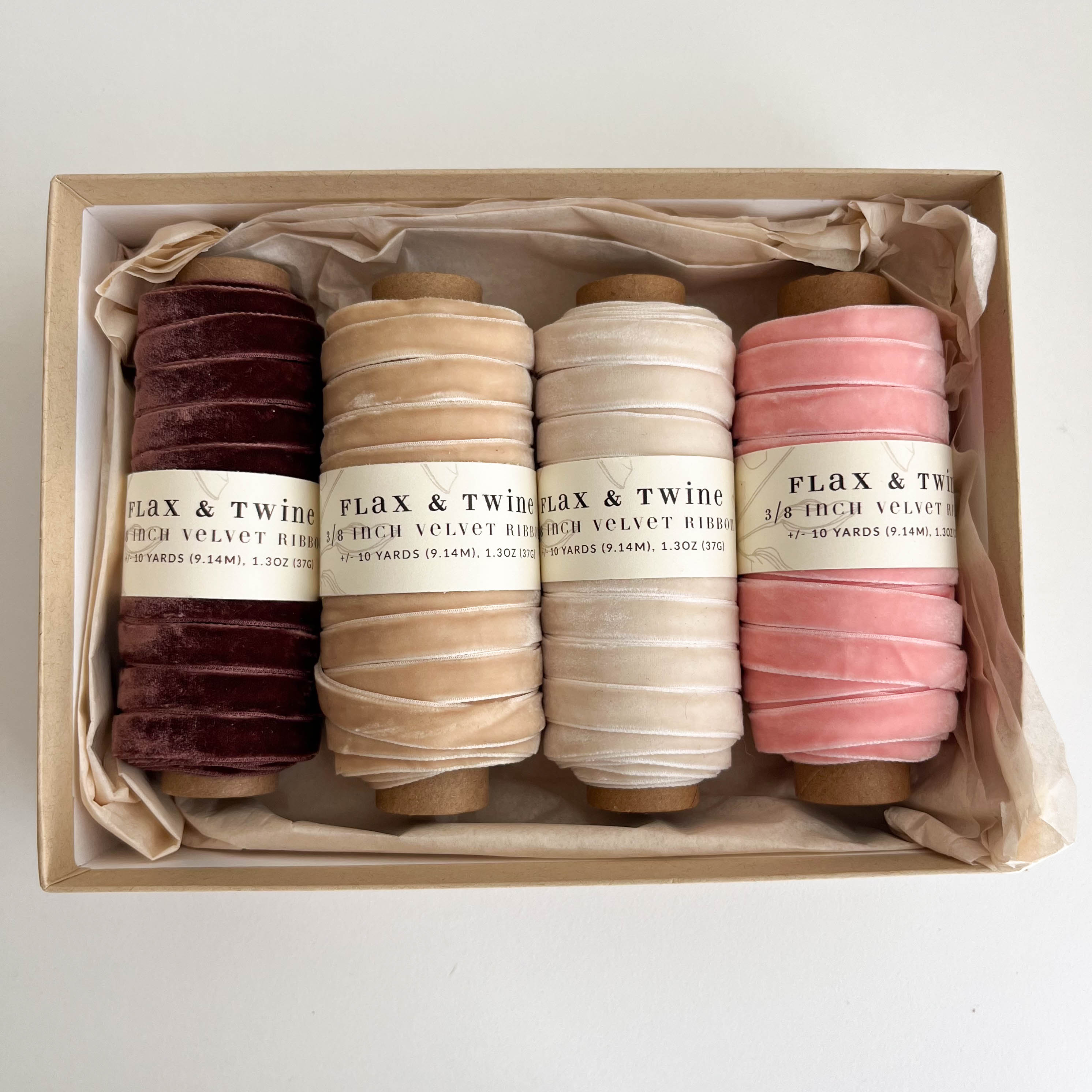 Holiday Velvet Ribbon Gift Box