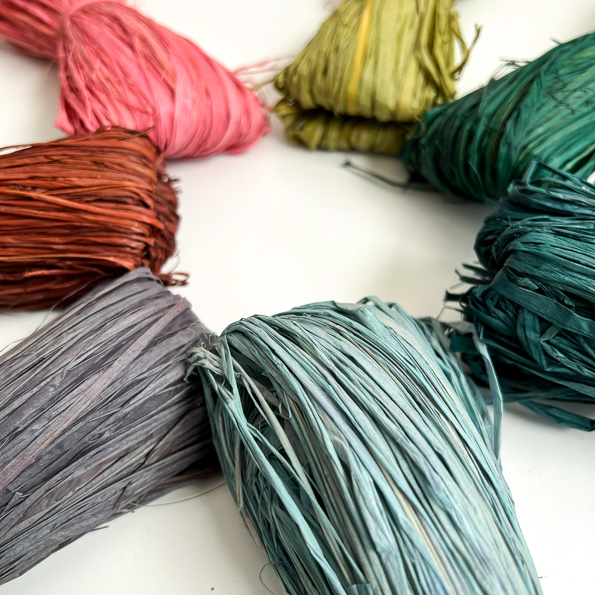 Dyed Madagascar Raffia – Flax & Twine
