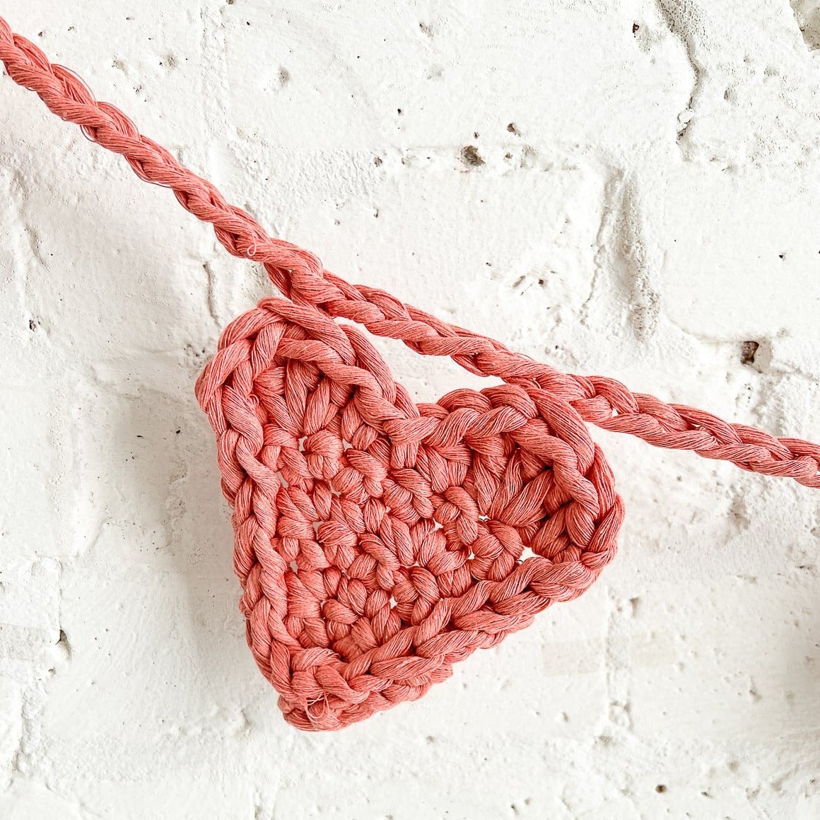 String of Crochet Hearts Pattern & How To VIDEO