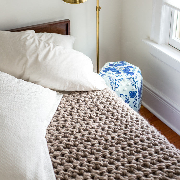 Crochet bed online throw