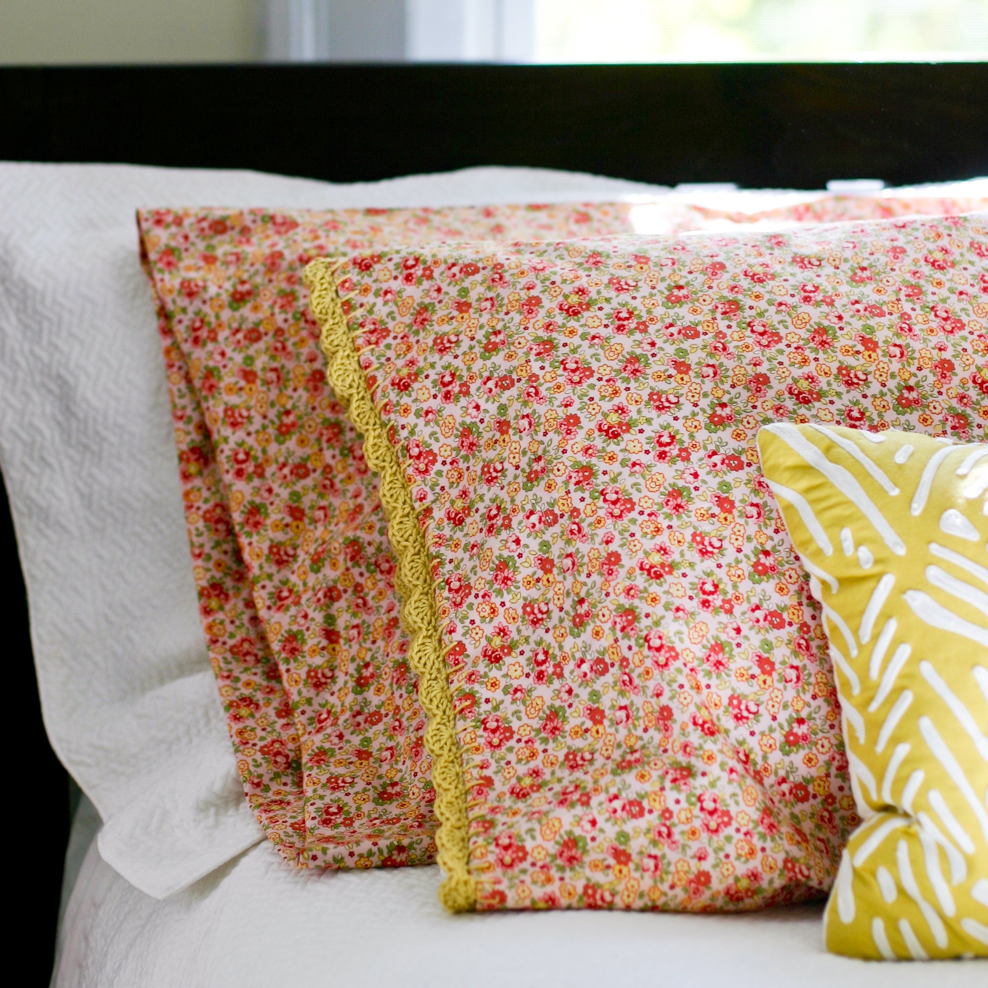 Crochet Trimmed Pillowcase Pattern