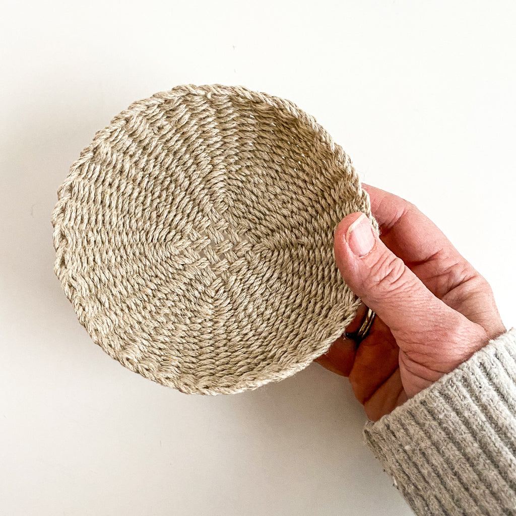 Beginner Basket Weaving Kit - Twined Linen Dish