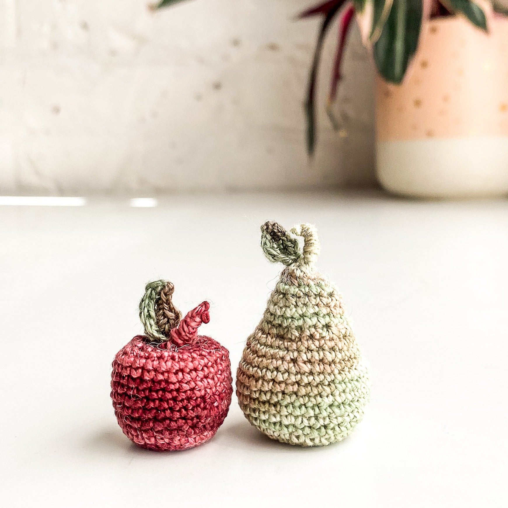 Teeny, Tiny & Small Apple and Pear Pattern